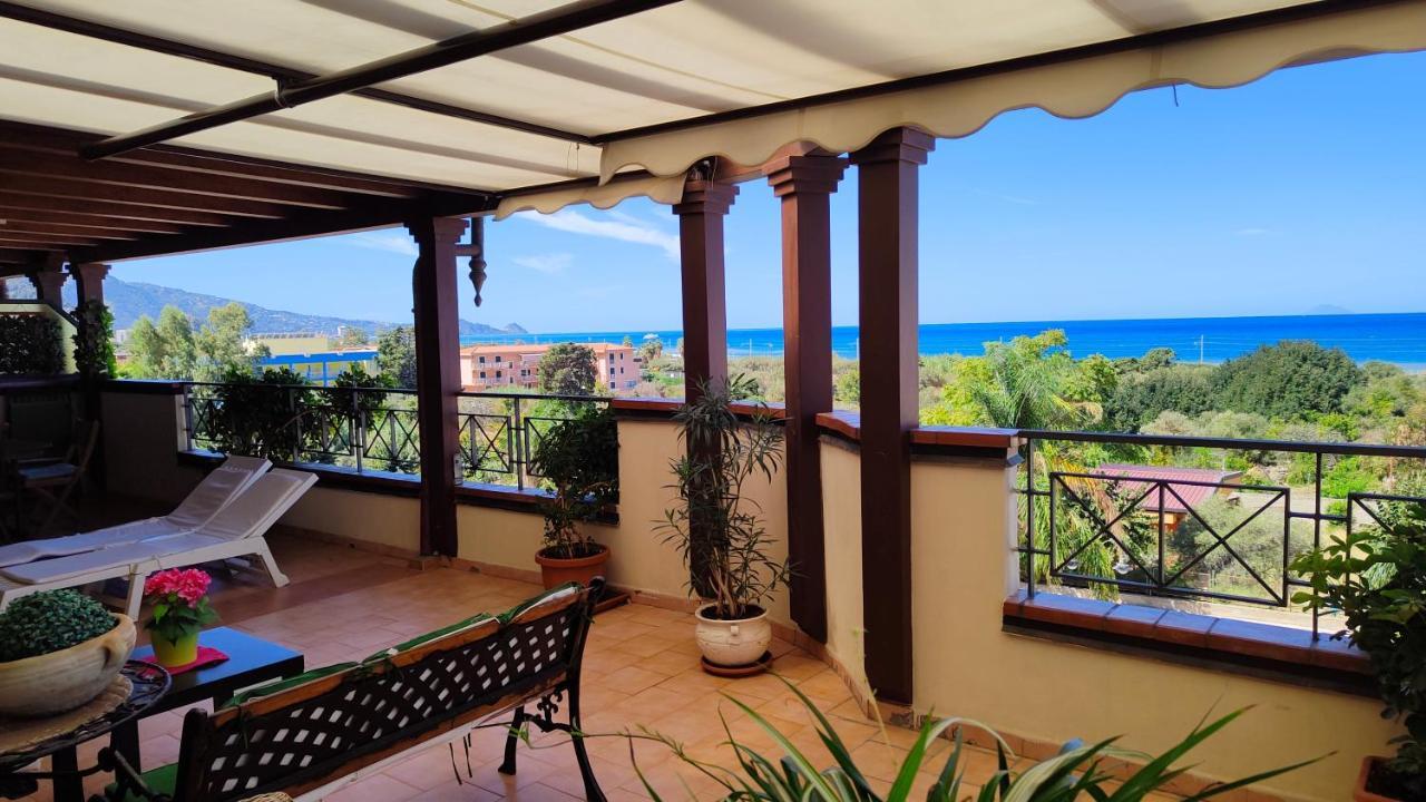 "Appartamento Del Mare Gliaca" Con Vista Isole Eolie,Ampia Terrazza,Wifi E Parcheggio Privato Gratuito Piraino Luaran gambar