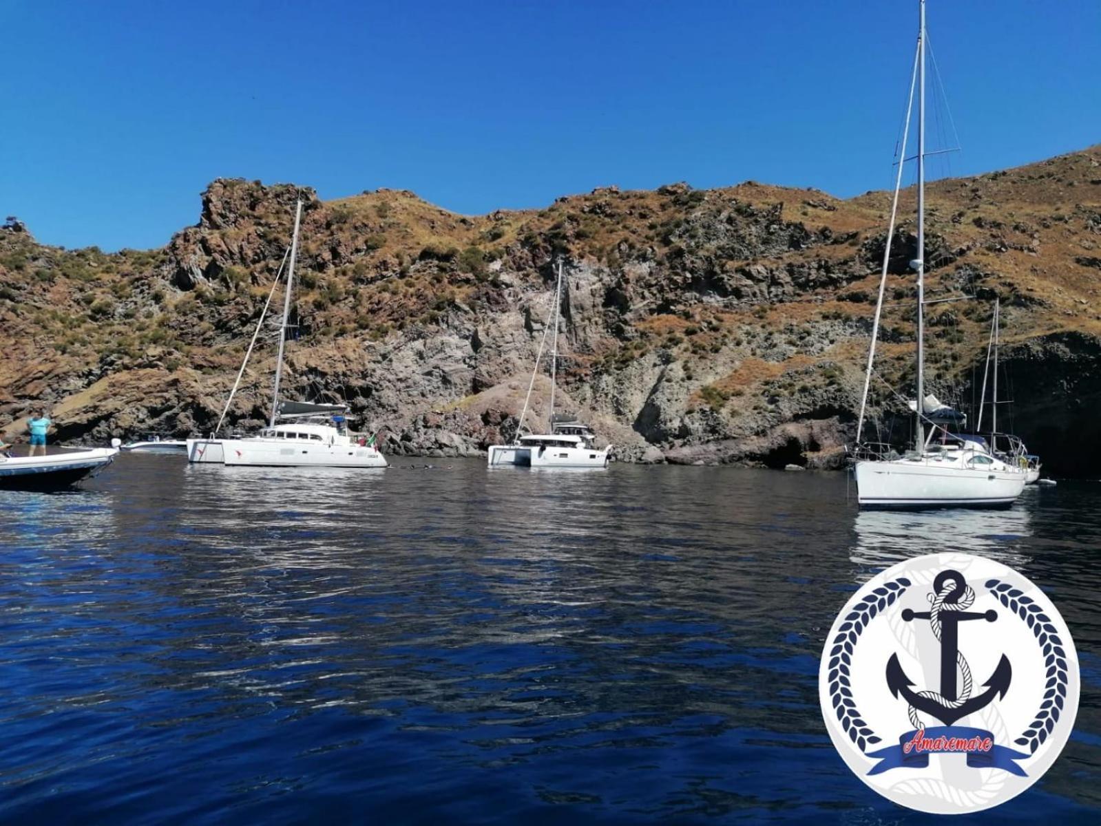 "Appartamento Del Mare Gliaca" Con Vista Isole Eolie,Ampia Terrazza,Wifi E Parcheggio Privato Gratuito Piraino Luaran gambar